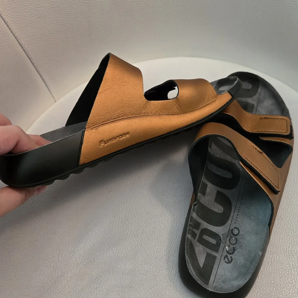 Ecco Cozmo Bronze Double Strap Sandal Size 40